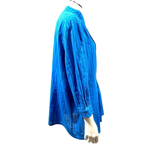 Chicos Button up Blue Pintuck Tunic Blouse Boho Chic Half Sleeves - Picture 2 of 8